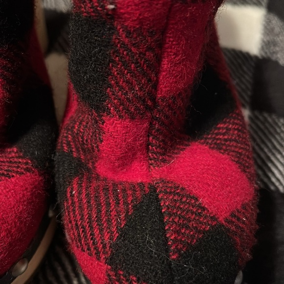 Woolrich black and red buffalo check wool clogs Size 7 - Picture 3 of 8